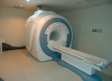 General Electric 1.5 Tesla 360 Optima MRI model General Electric 1.5 Tesla 360 Optima MRI model